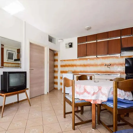 In With One-bedroom 3 * פולה