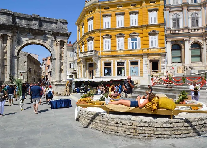 In With One-bedroom 3 Apartamento Pula